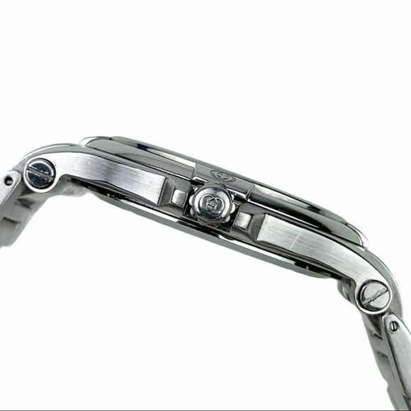 GUCCI 9040M Watch - Picture 6 of 8